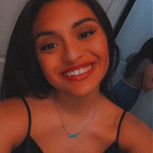 Meet your Posher, Noemi